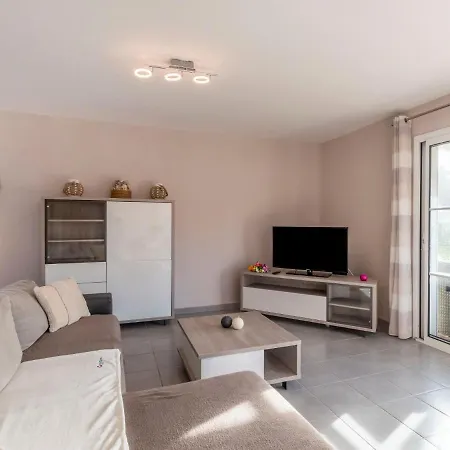 Lamanchs By Interhome * Mimizan